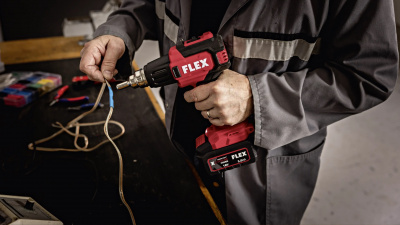 Аккумуляторный фен Flex HG 530 18 531493